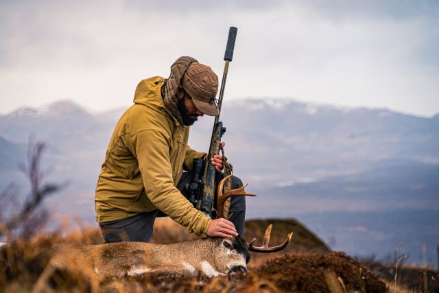 Built on the iconic Mark V® action, the APEX® is suitable for any serious hunter.The APEX features a @peakfortyfour vertical grip bastion stock, Triggertech trigger, and a #3 barrel contour built for bigger calibers and long days shooting steel. Oh, and did you know that we make it in left-handed?#Weatherby #Apex #MarkV